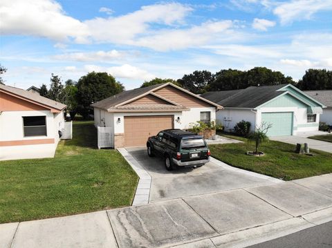 A home in LAKELAND