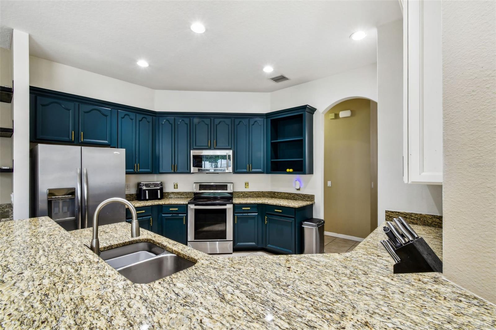 RIDGE CREST SUB UNITS - Residential