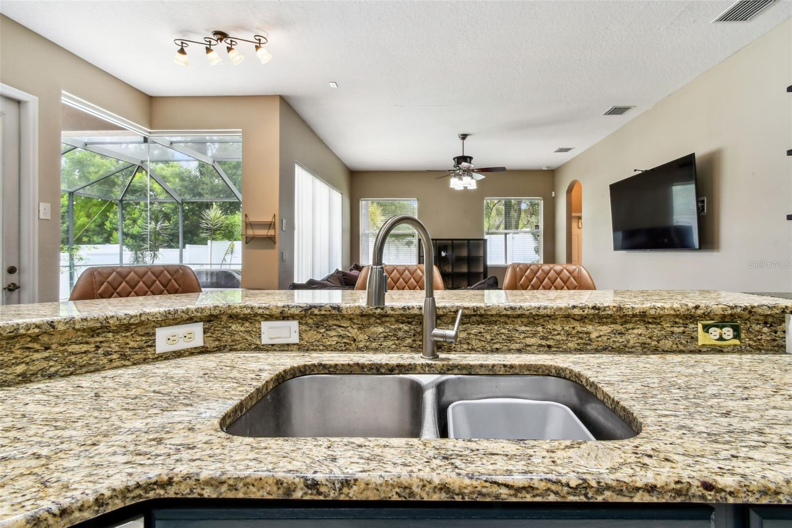 RIDGE CREST SUB UNITS - Residential