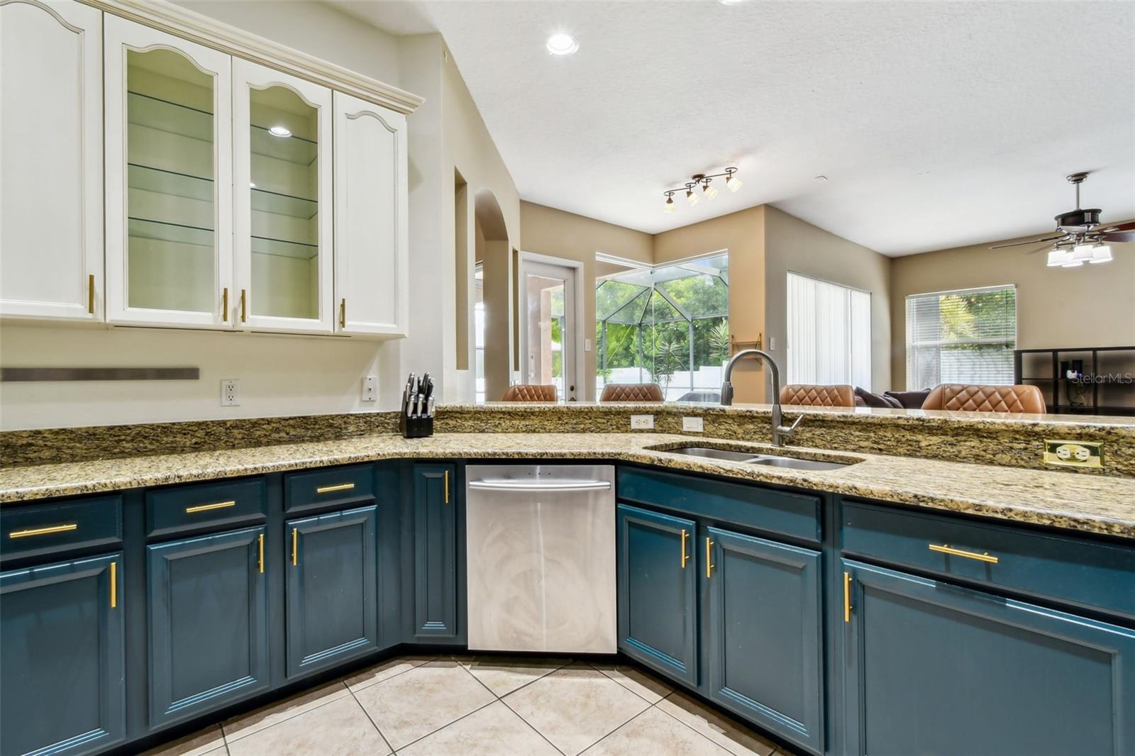 RIDGE CREST SUB UNITS - Residential