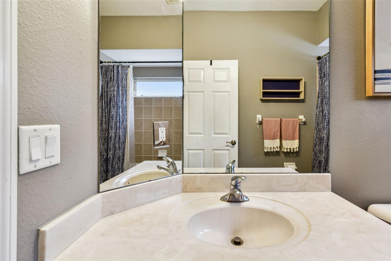 RIDGE CREST SUB UNITS - Residential