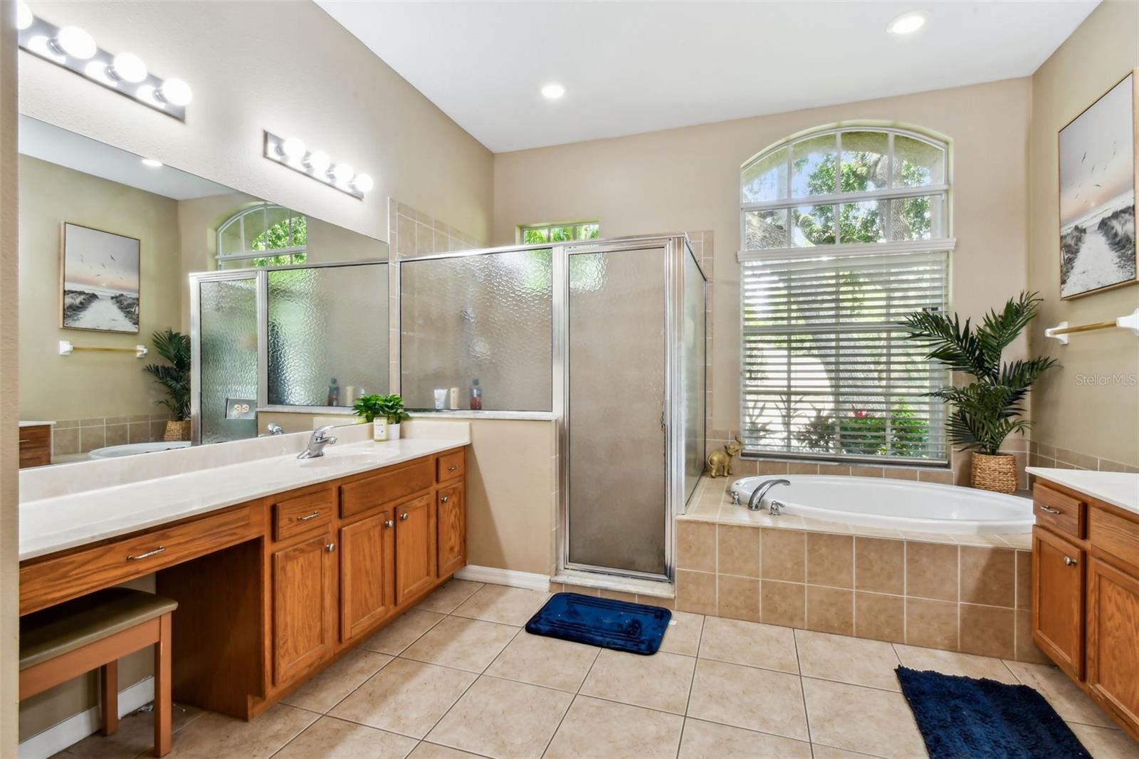 RIDGE CREST SUB UNITS - Residential