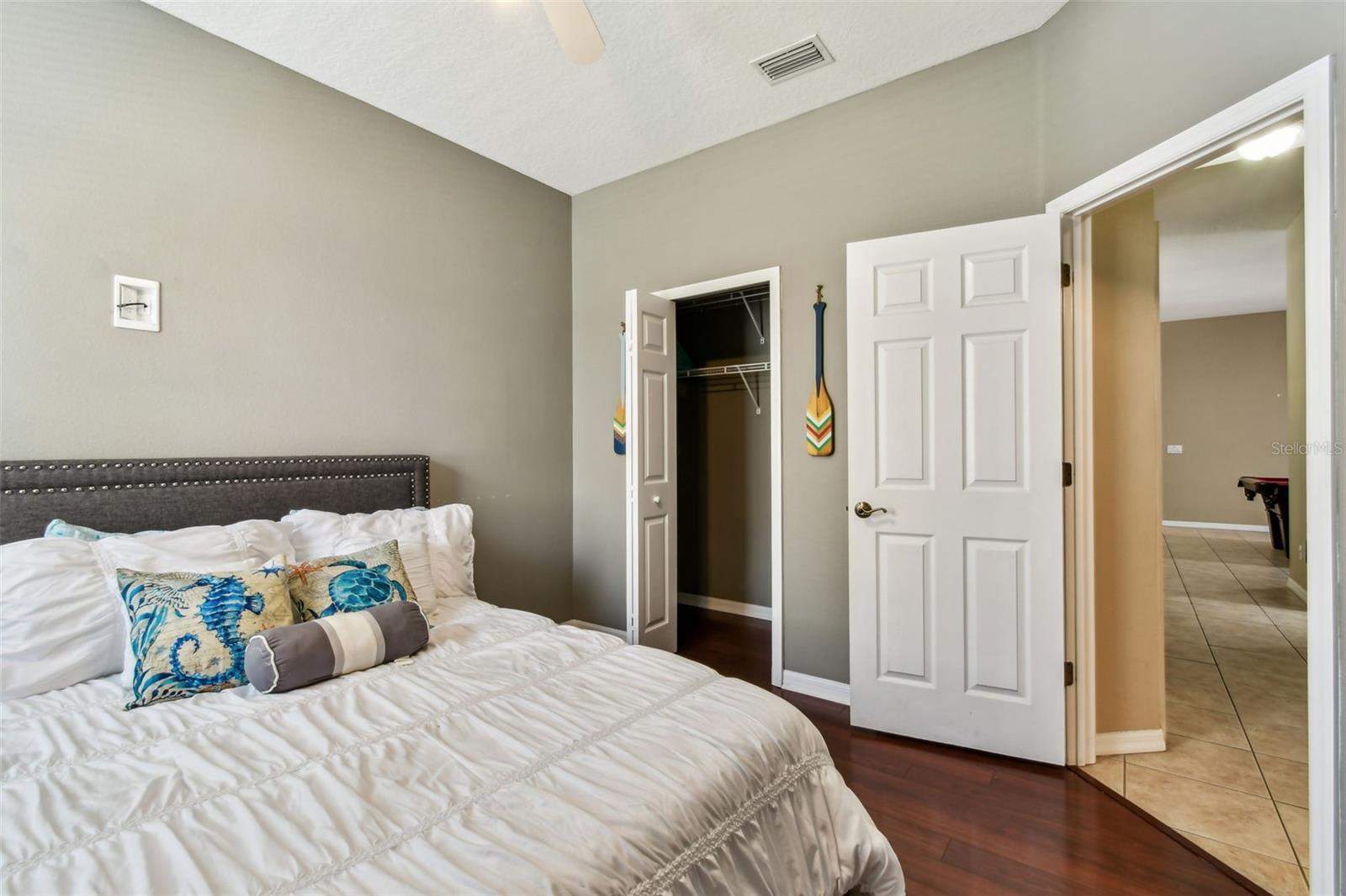 RIDGE CREST SUB UNITS - Residential