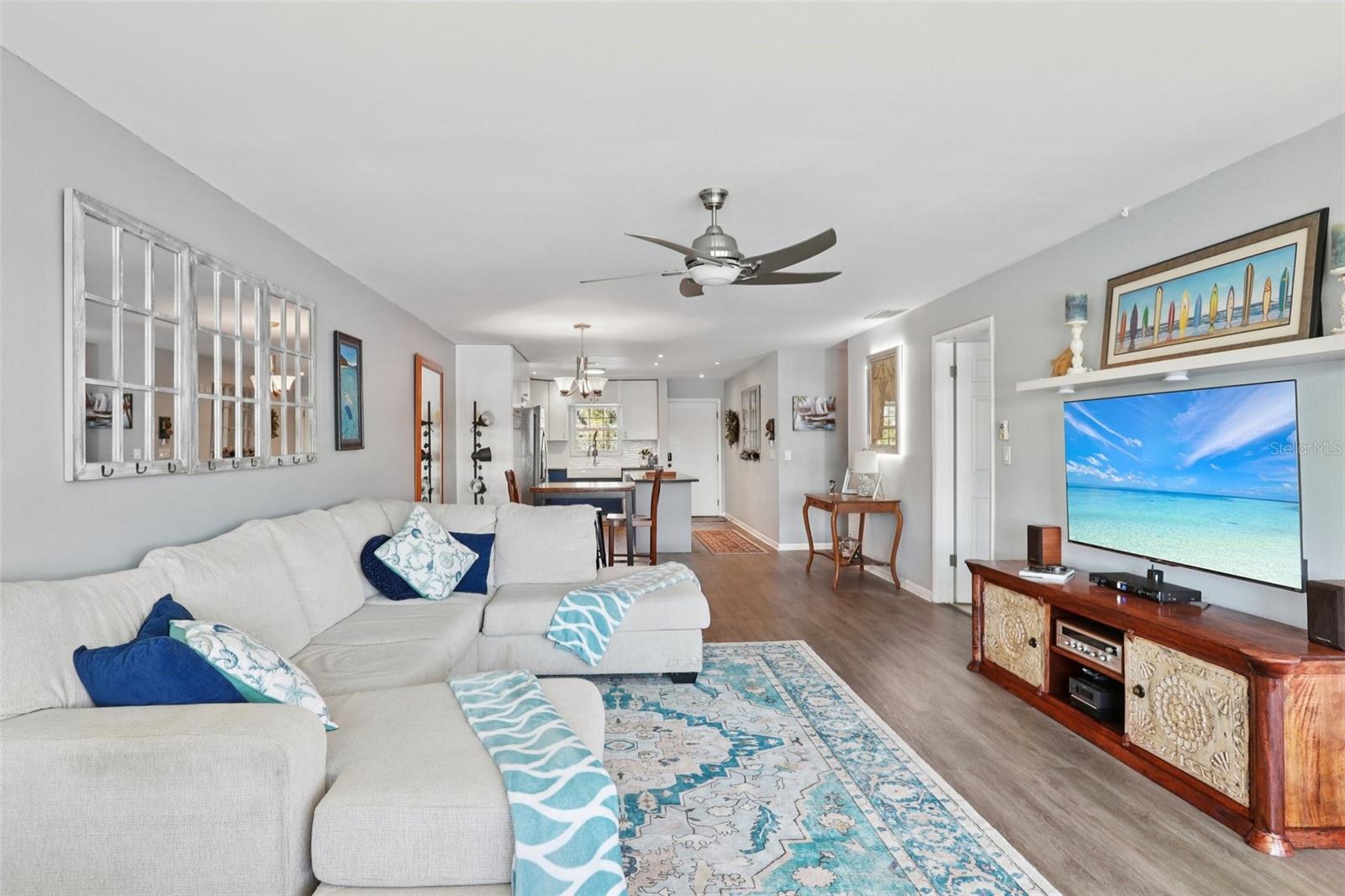 CHALET-ON-THE-LAKE CONDO - Residential