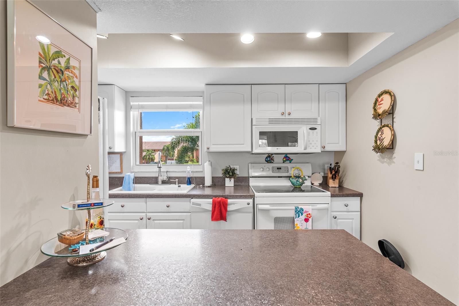 ROCKDOVE - Residential