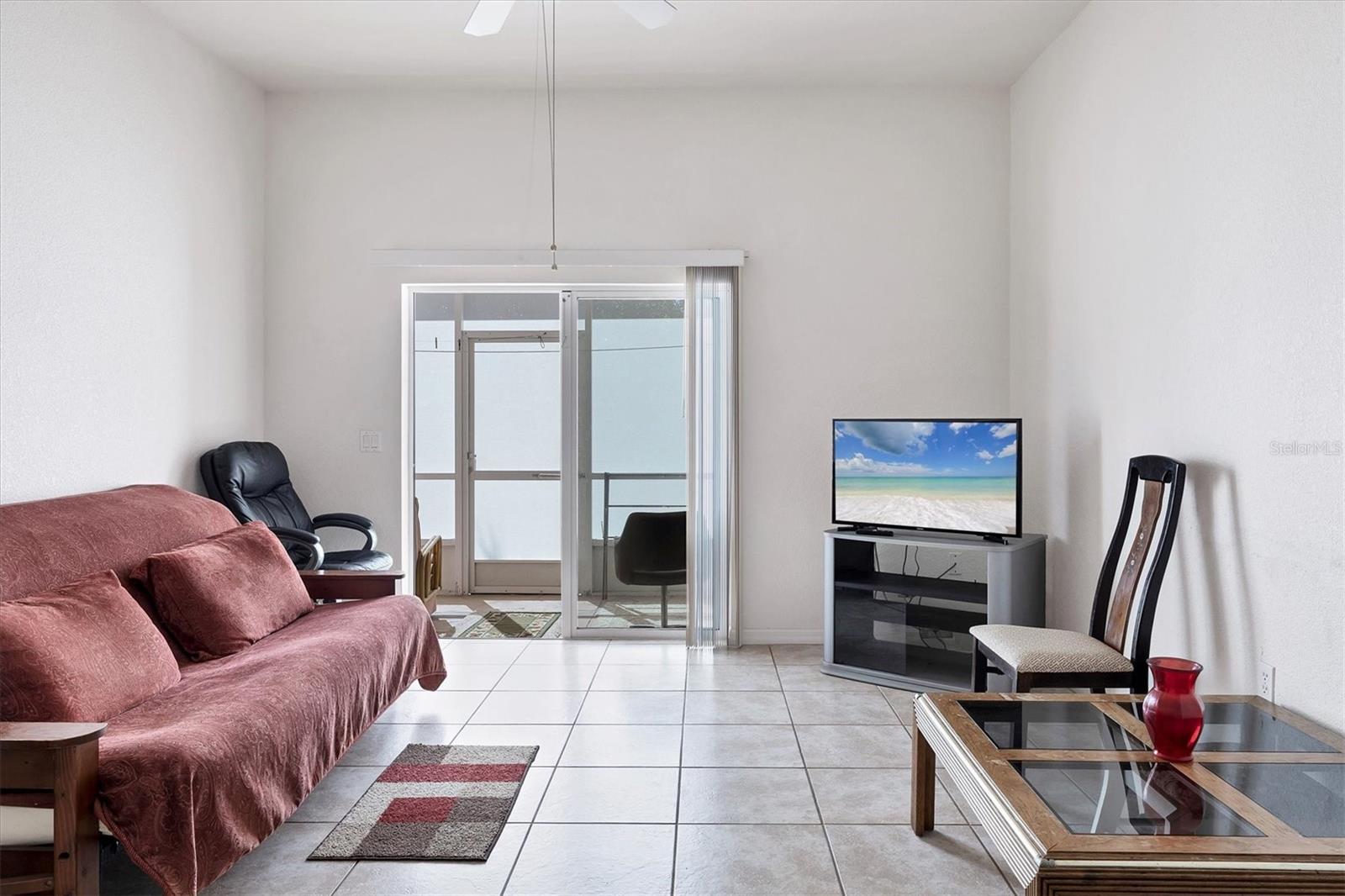 WARM MINERAL SPRINGS UNIT 81 - Residential Lease