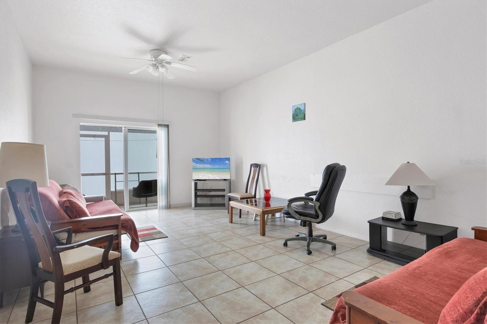WARM MINERAL SPRINGS UNIT 81 - Residential Lease