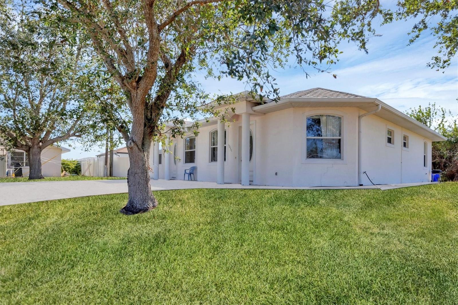 WARM MINERAL SPRINGS UNIT 81 - Residential Lease