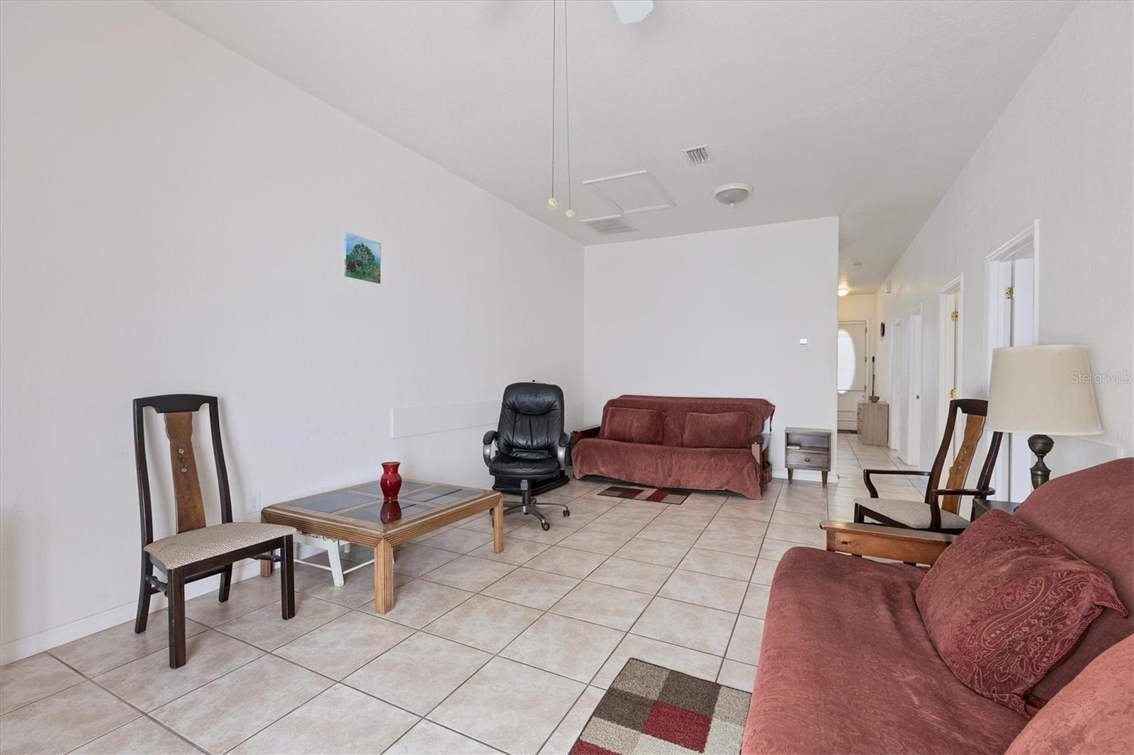 WARM MINERAL SPRINGS UNIT 81 - Residential Lease