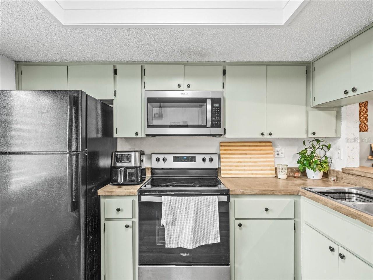 EAST LAKE WOODLANDS CYPRESS ESTATES - Residential