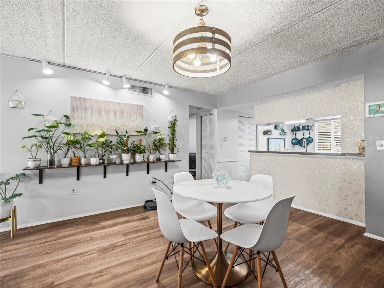 EAST LAKE WOODLANDS CYPRESS ESTATES - Residential
