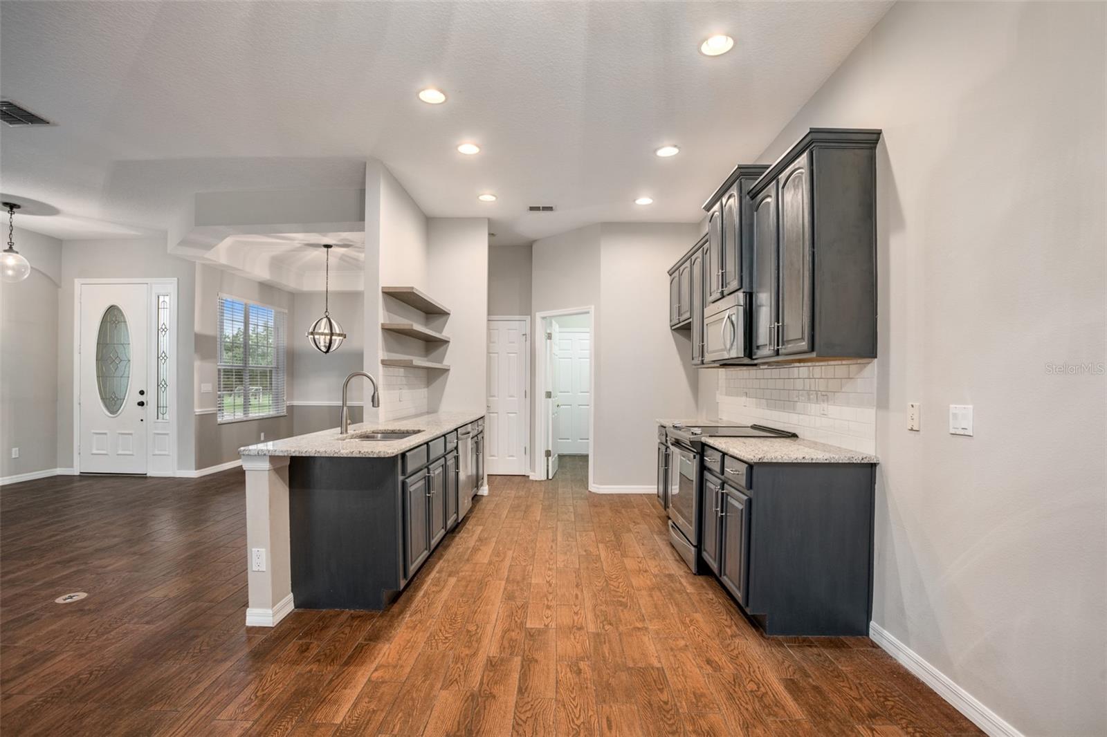 CARRIAGE POINTE A-I & L - Residential Lease