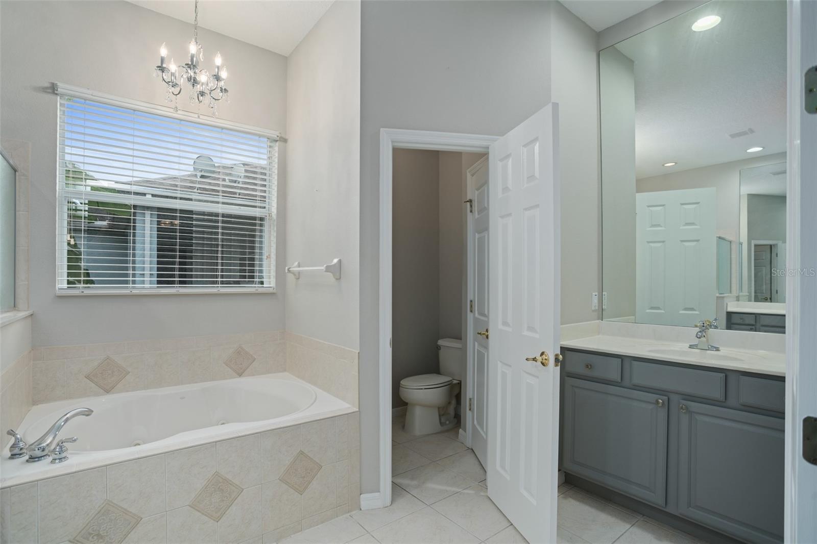 CARRIAGE POINTE A-I & L - Residential Lease