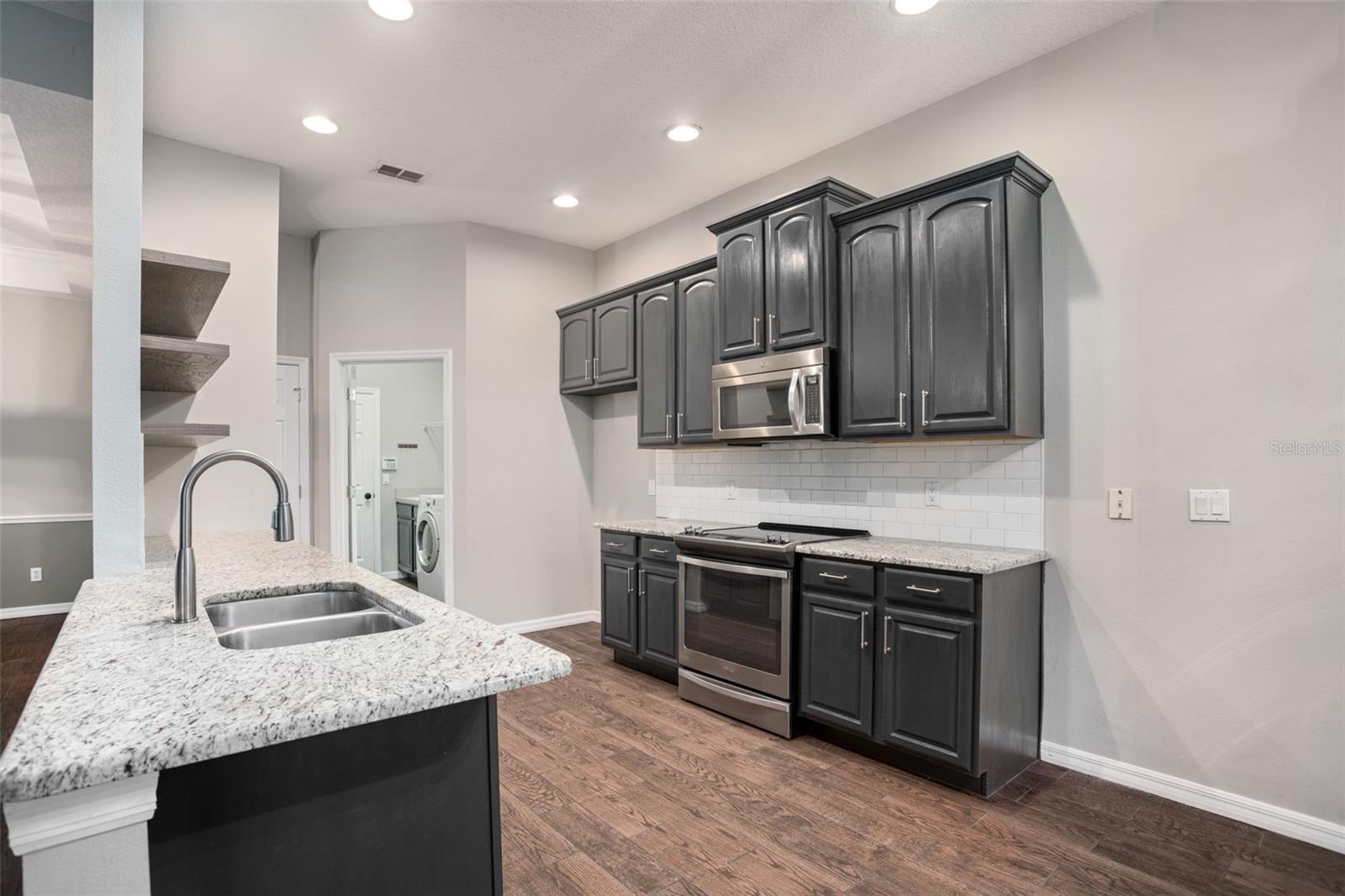 CARRIAGE POINTE A-I & L - Residential Lease