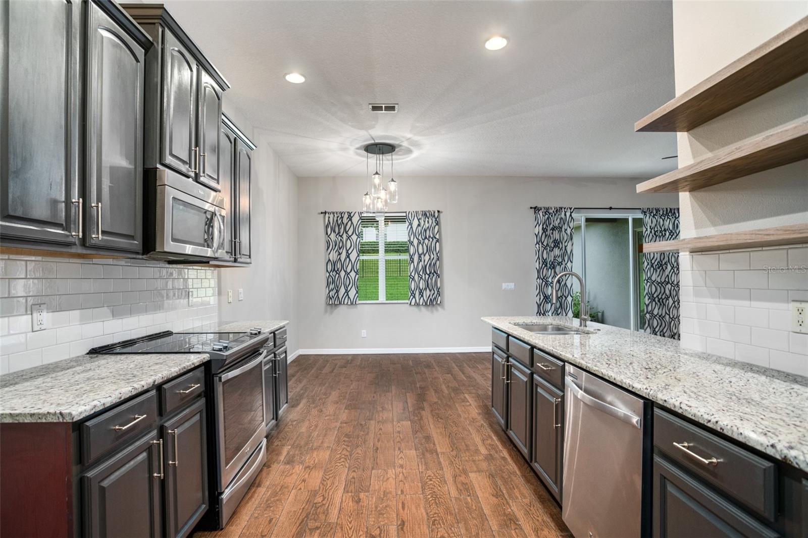 CARRIAGE POINTE A-I & L - Residential Lease