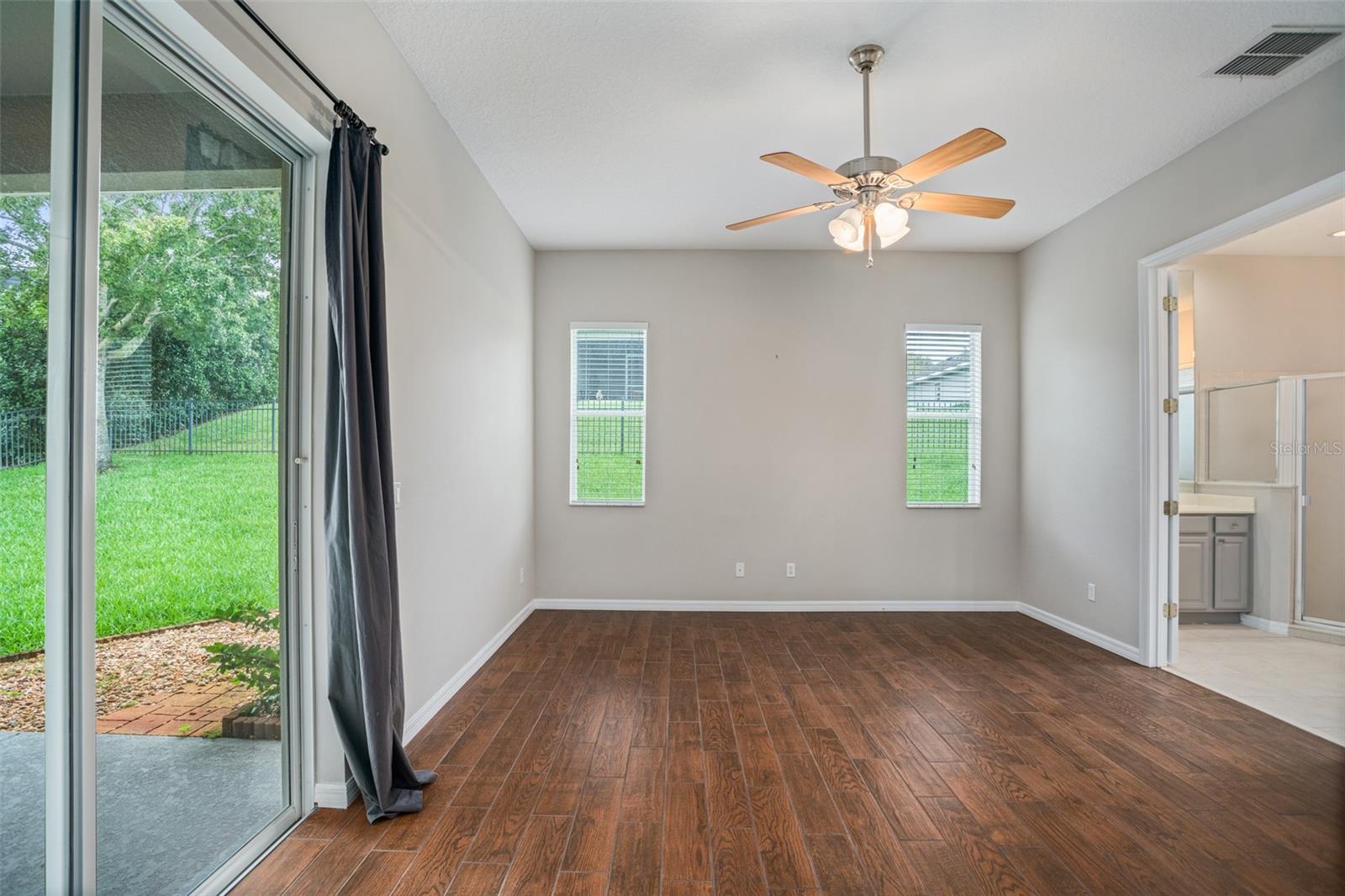 CARRIAGE POINTE A-I & L - Residential Lease