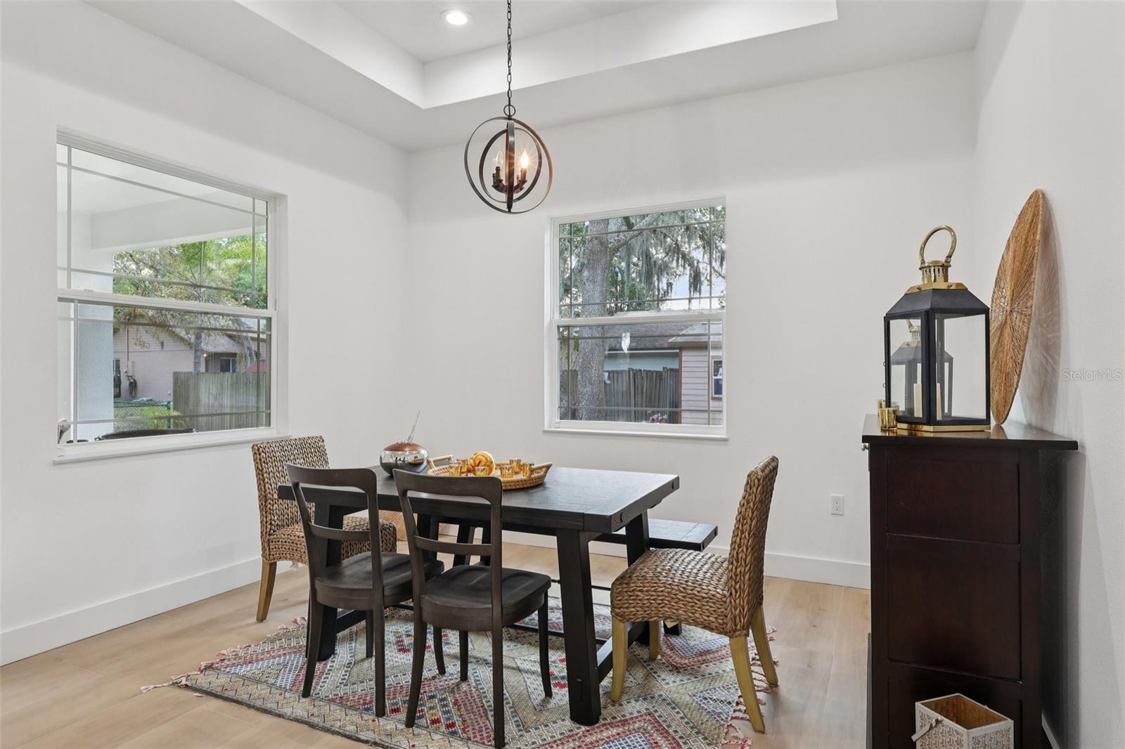 OAKWOOD SHORES - Residential