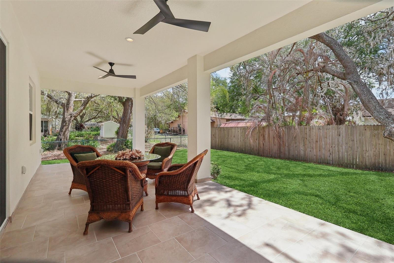 OAKWOOD SHORES - Residential