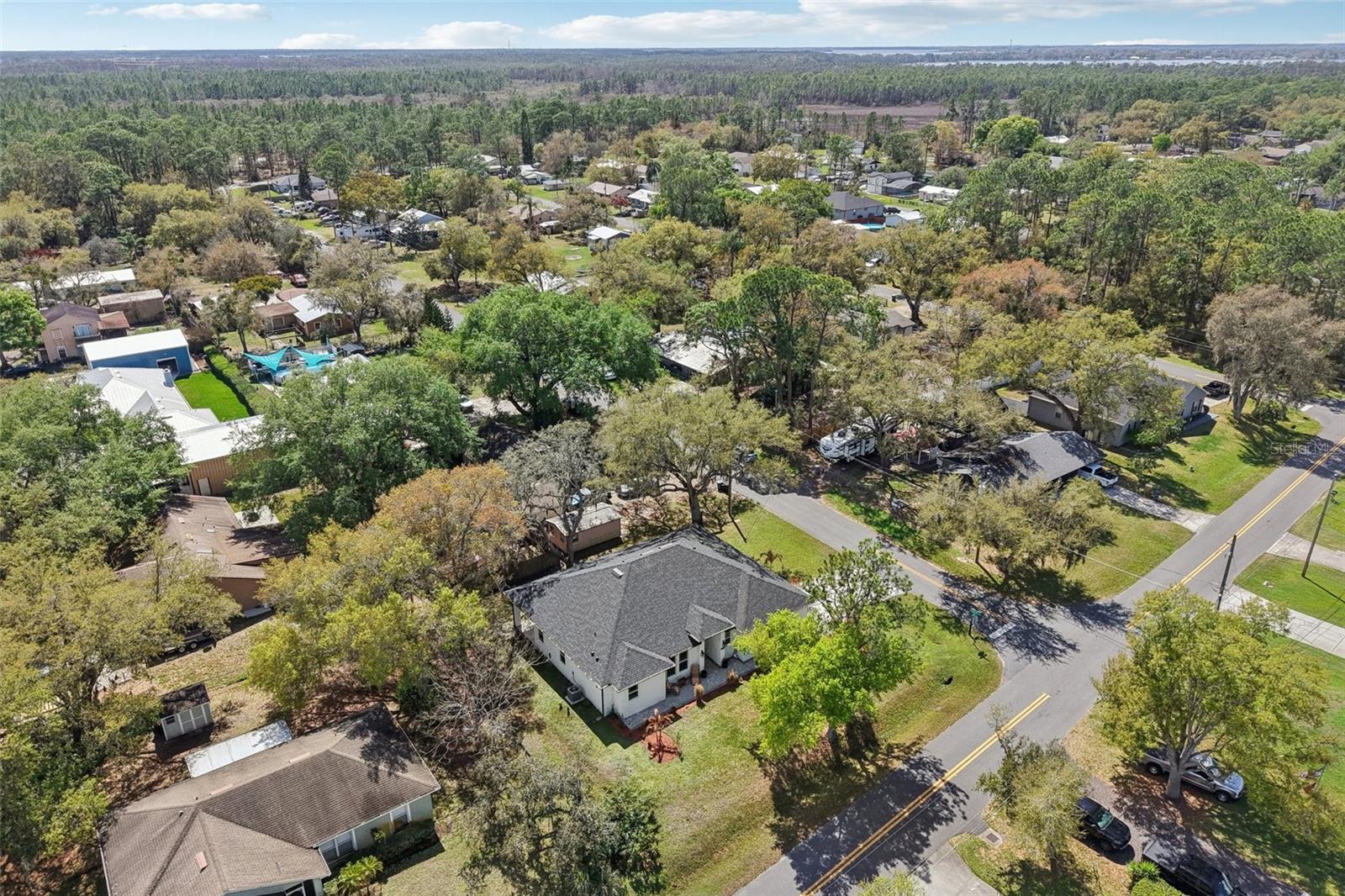 OAKWOOD SHORES - Residential