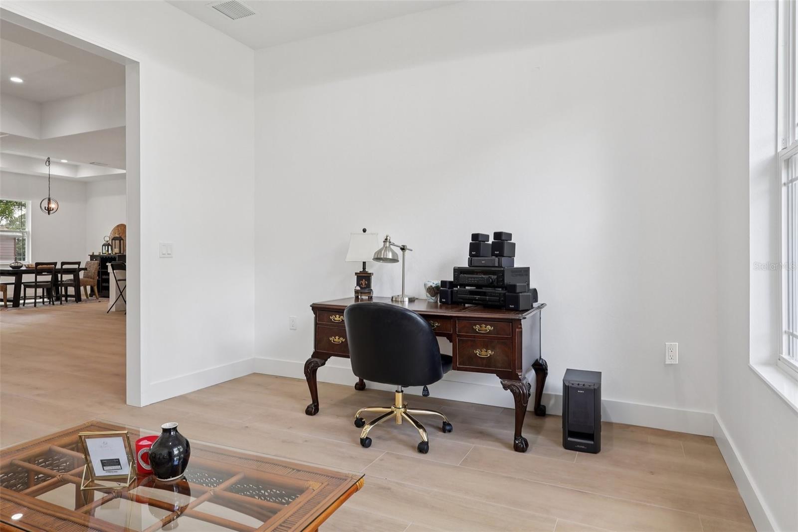 OAKWOOD SHORES - Residential