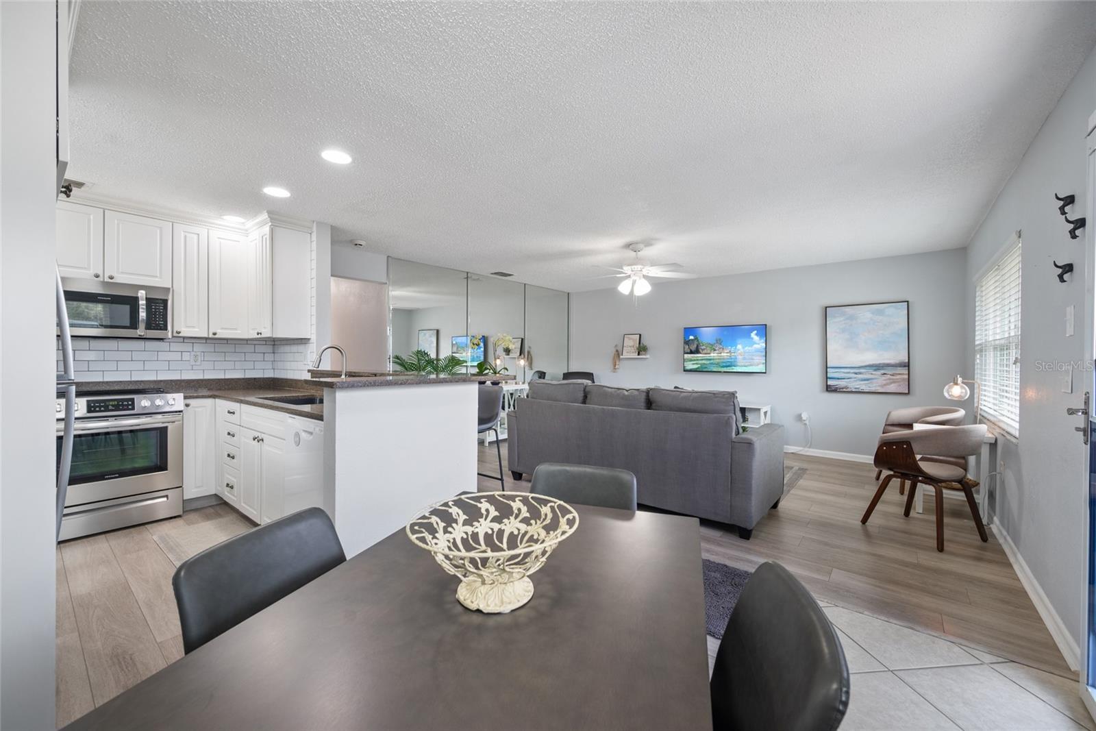 PARADISE POINTE WEST - Residential