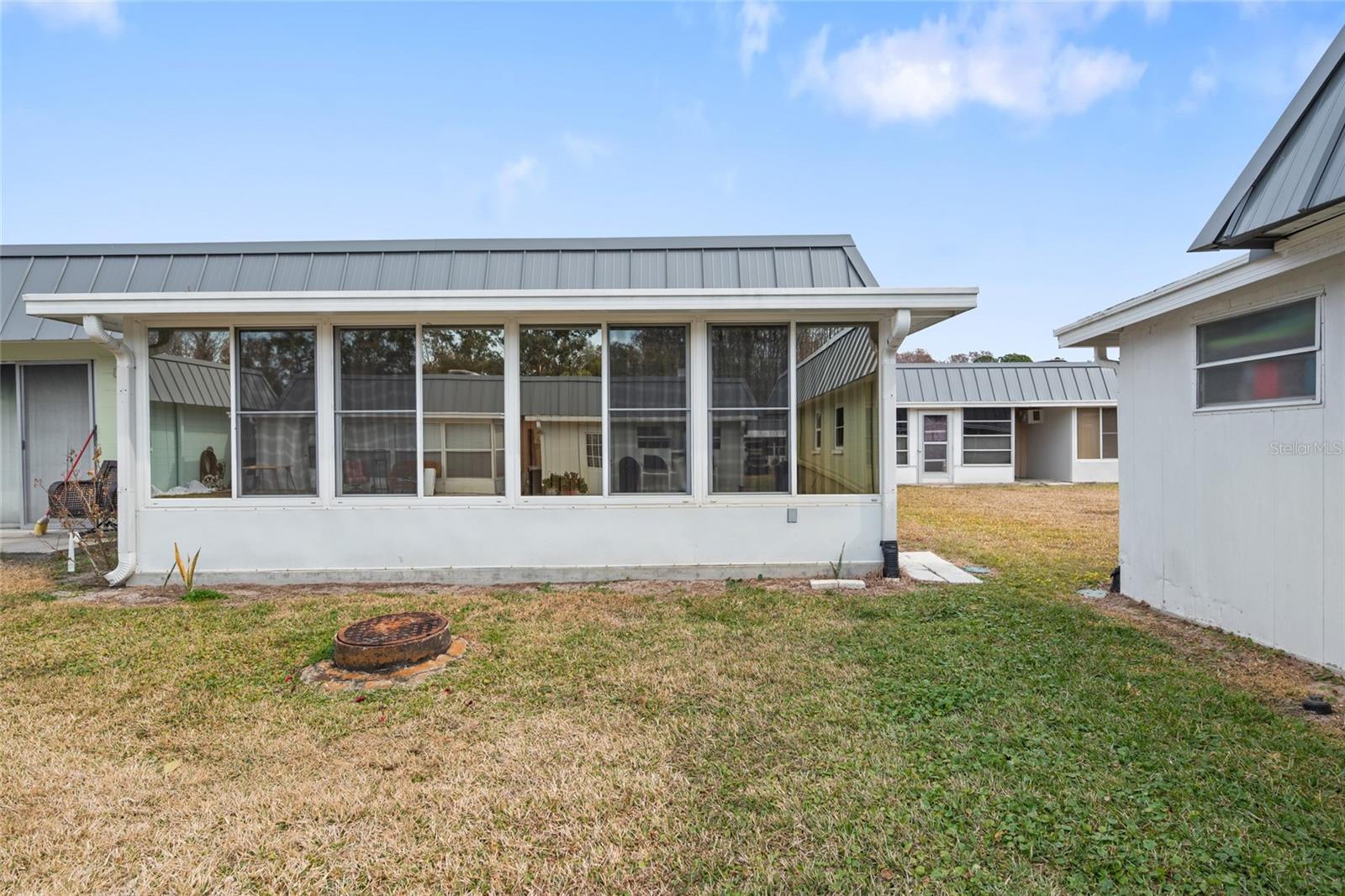 PARADISE POINTE WEST - Residential