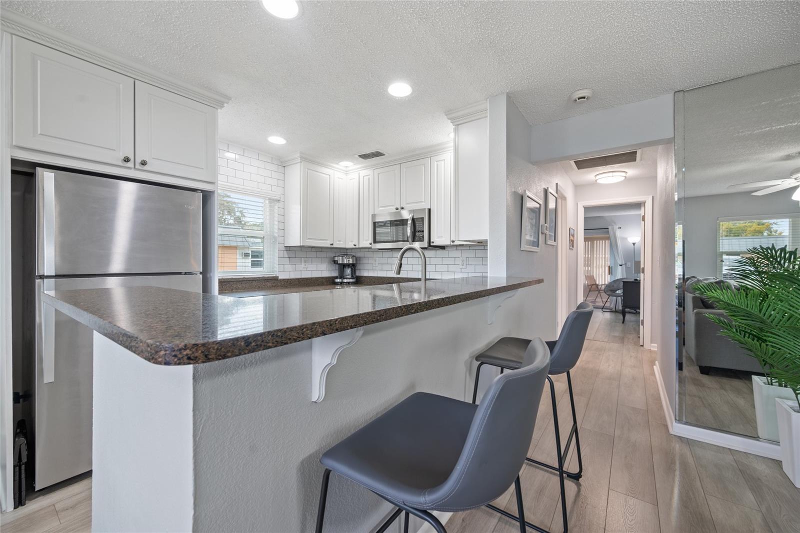 PARADISE POINTE WEST - Residential