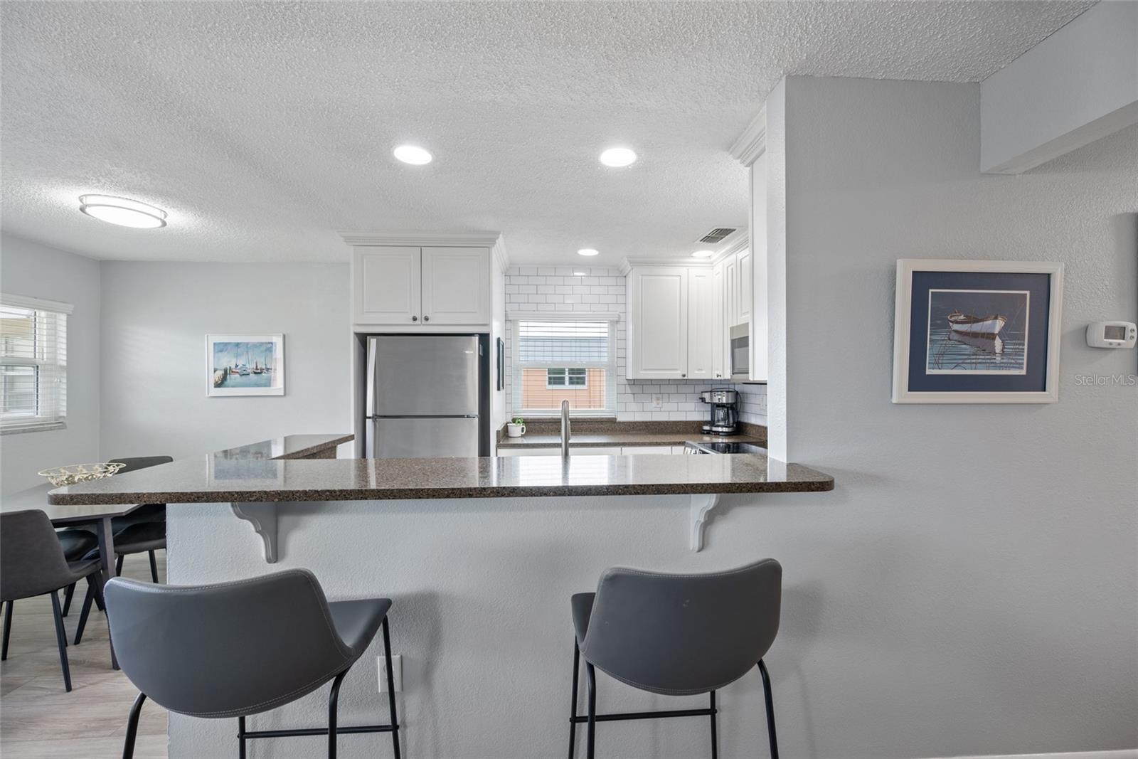 PARADISE POINTE WEST - Residential