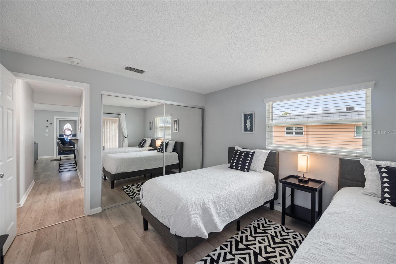 PARADISE POINTE WEST - Residential