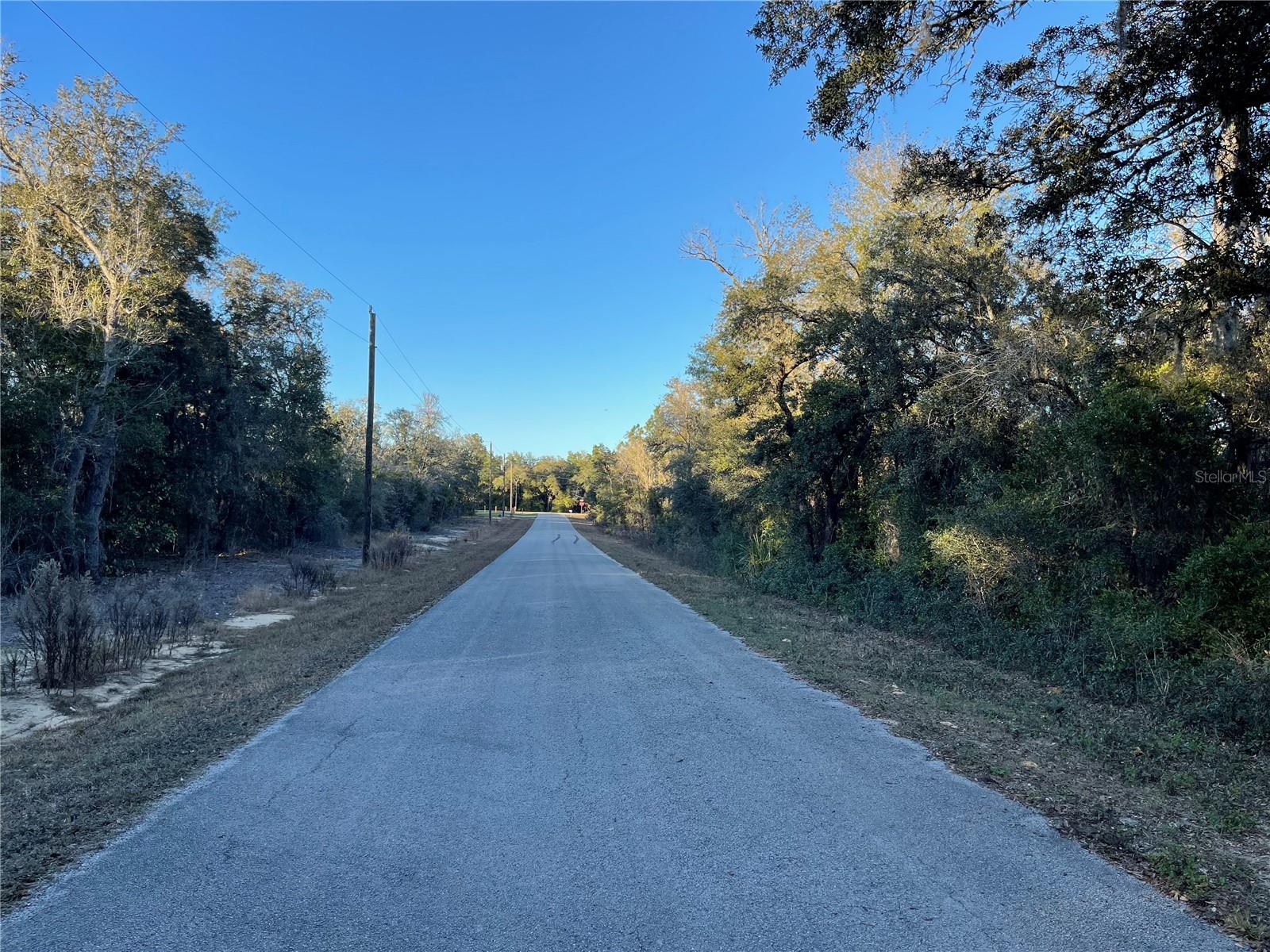 RAINBOW LAKES ESTATES - Land