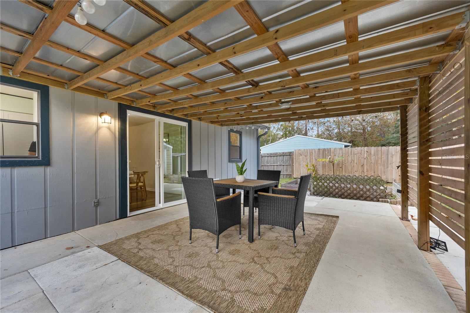 SPRINGTREE III - Residential