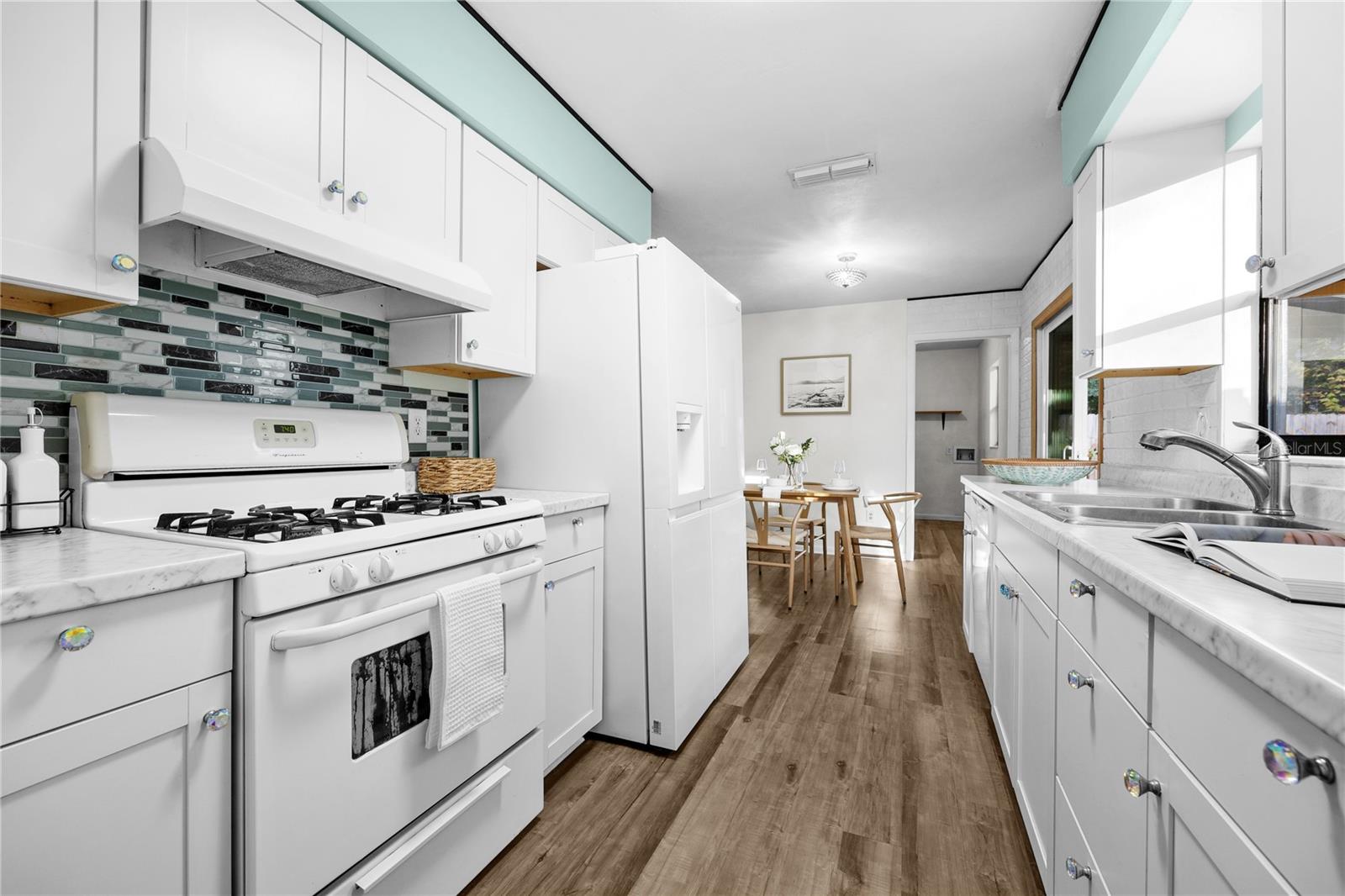 SPRINGTREE III - Residential