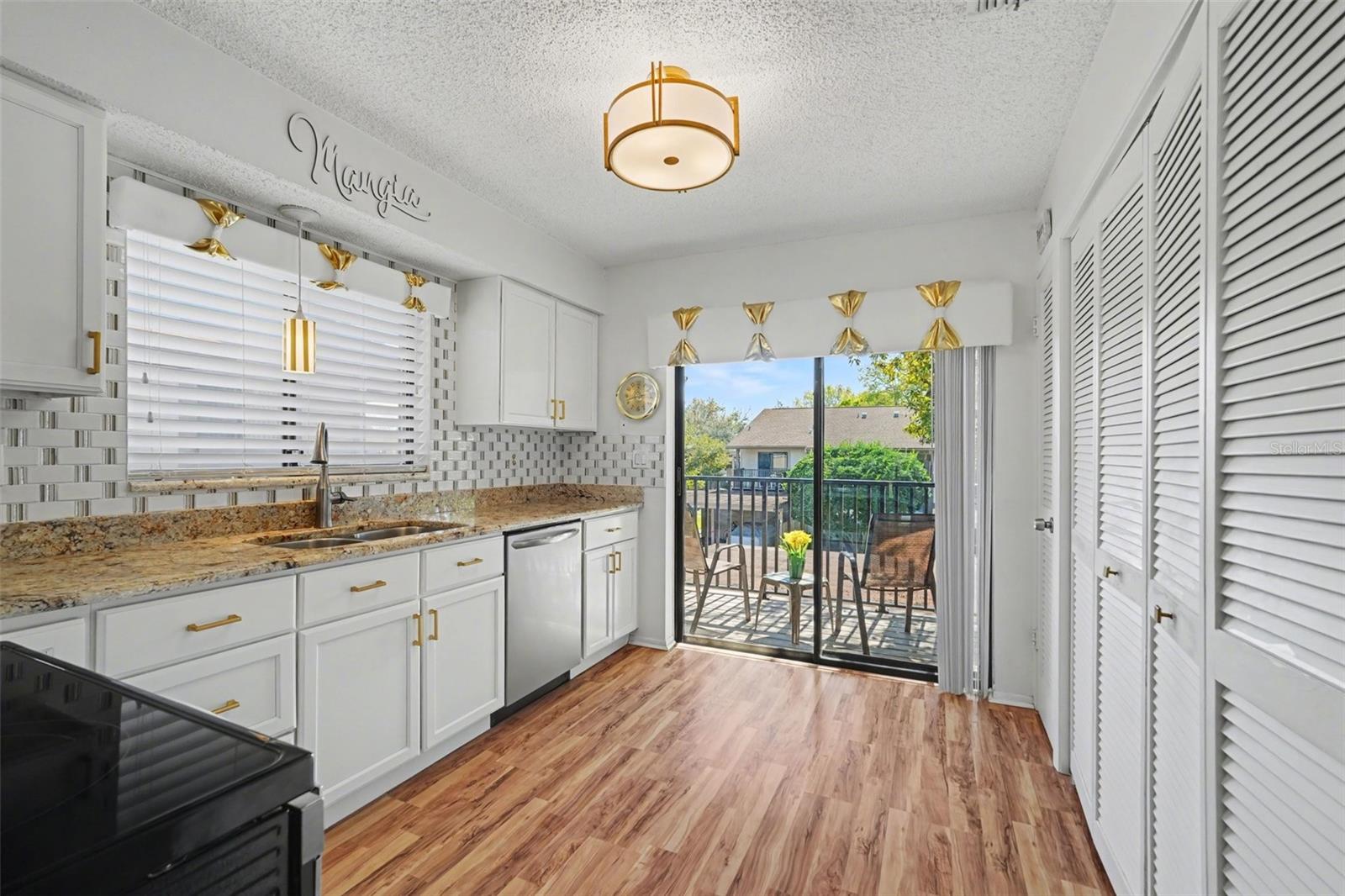 BEACON WOODS WEDGEWOOD CONDO - Residential