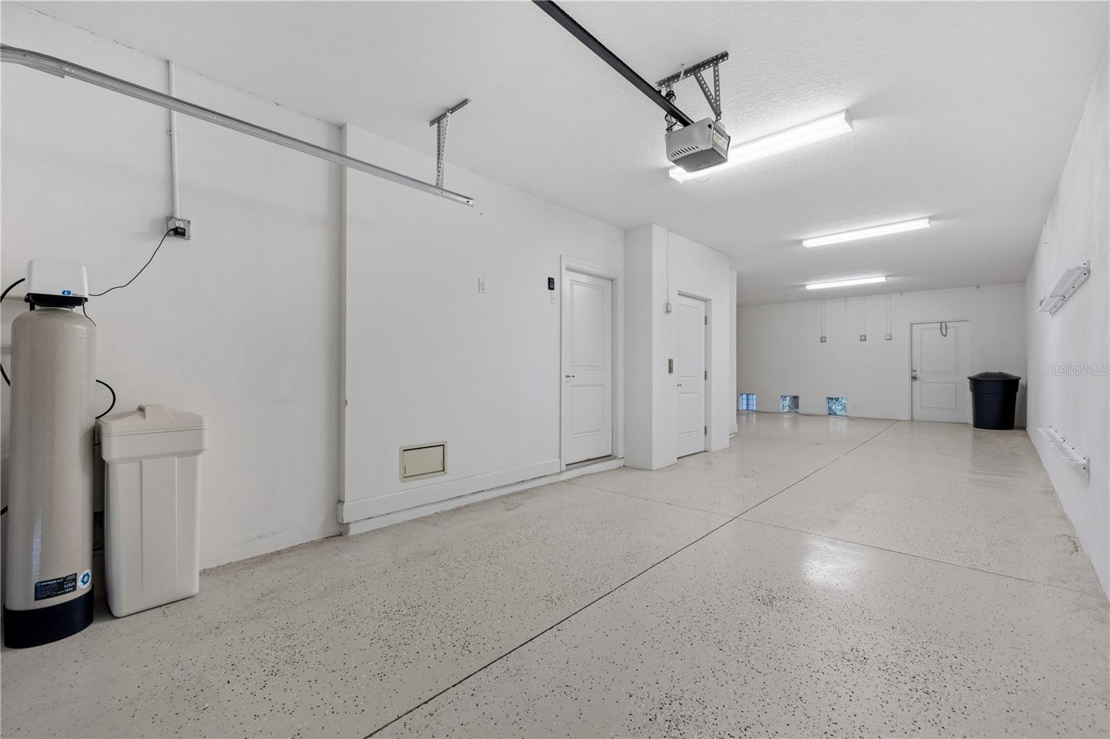 COVE AT LOGGERHEAD MARINA - Residential Lease