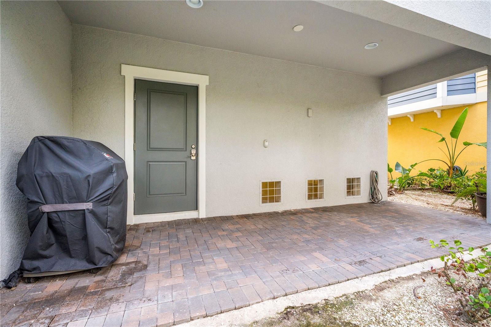 COVE AT LOGGERHEAD MARINA - Residential Lease