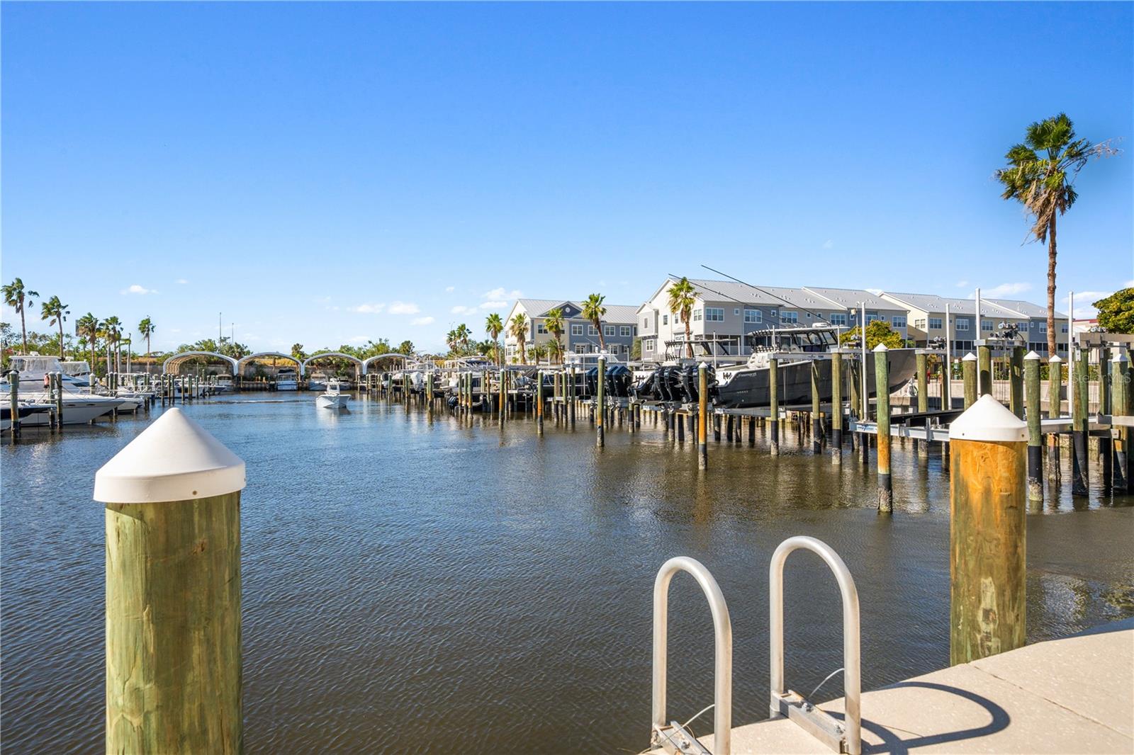 COVE AT LOGGERHEAD MARINA - Residential Lease