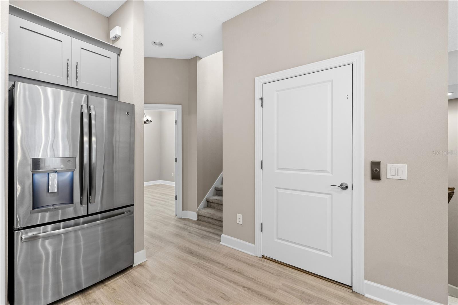 COVE AT LOGGERHEAD MARINA - Residential Lease