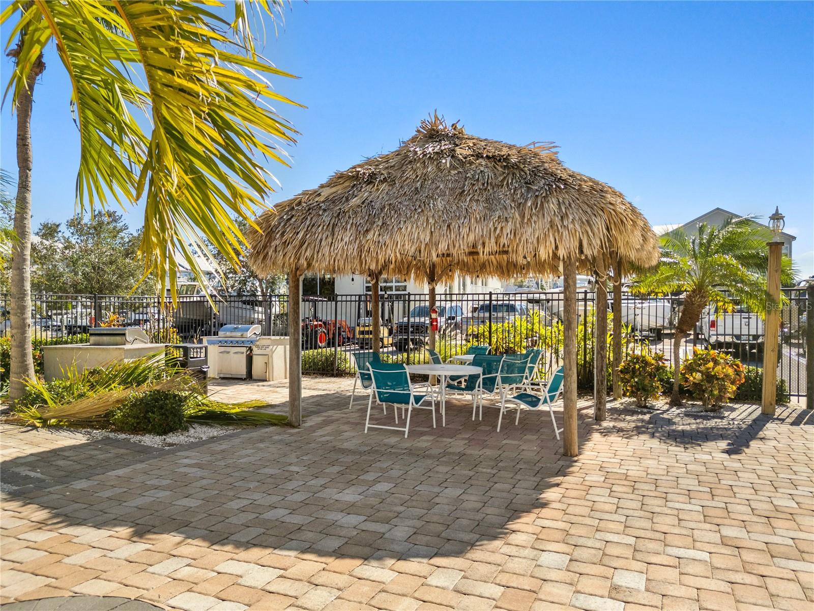 COVE AT LOGGERHEAD MARINA - Residential Lease
