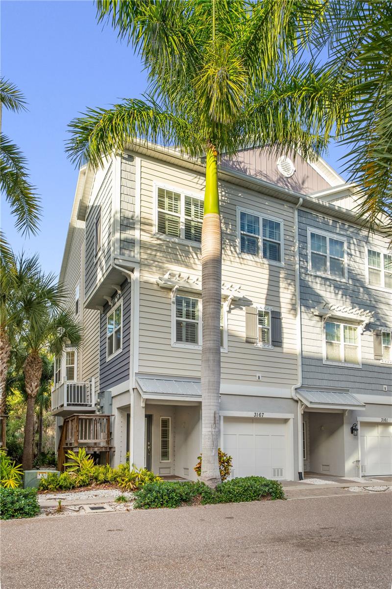 COVE AT LOGGERHEAD MARINA - Residential Lease