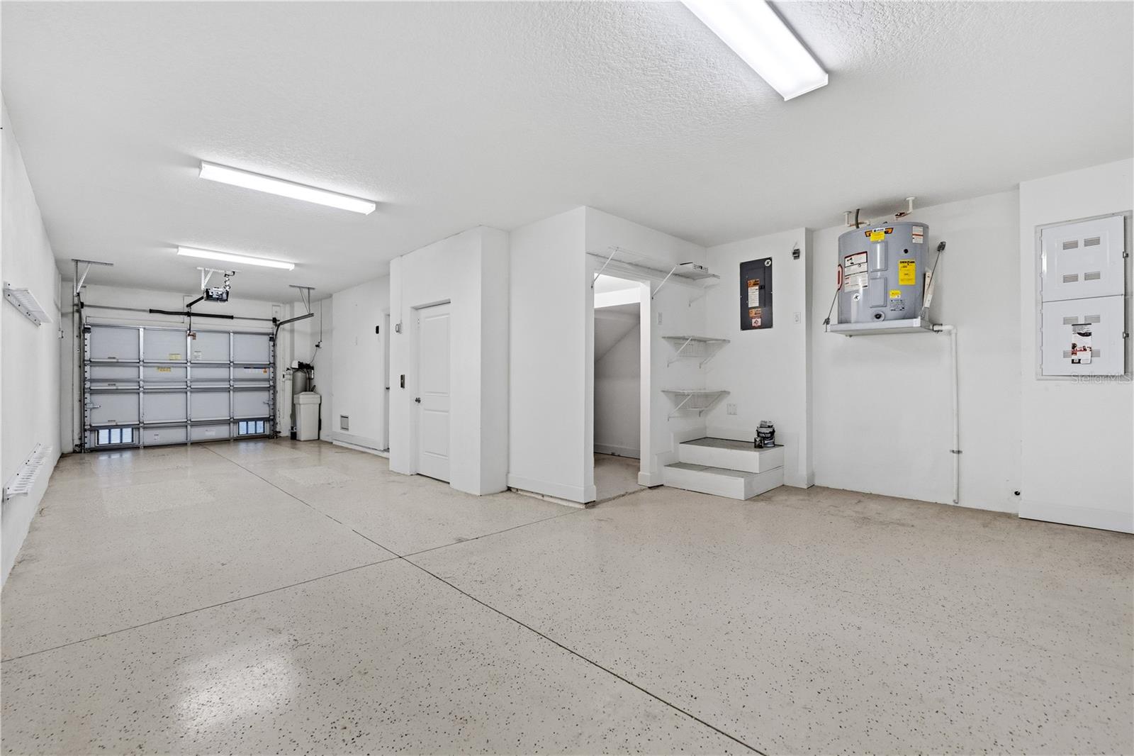 COVE AT LOGGERHEAD MARINA - Residential Lease