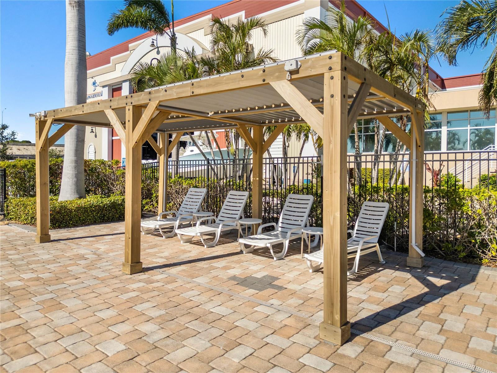 COVE AT LOGGERHEAD MARINA - Residential Lease