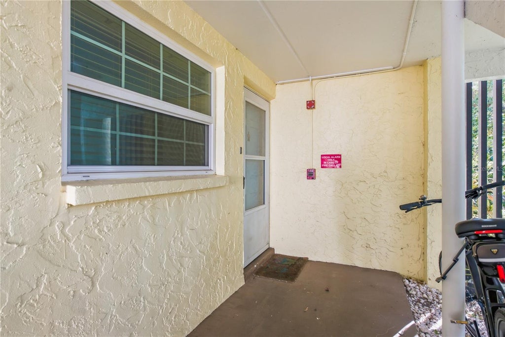 Photo of 821 Deleon Court #109, Dunedin, FL 34698 (MLS # TB8557895)