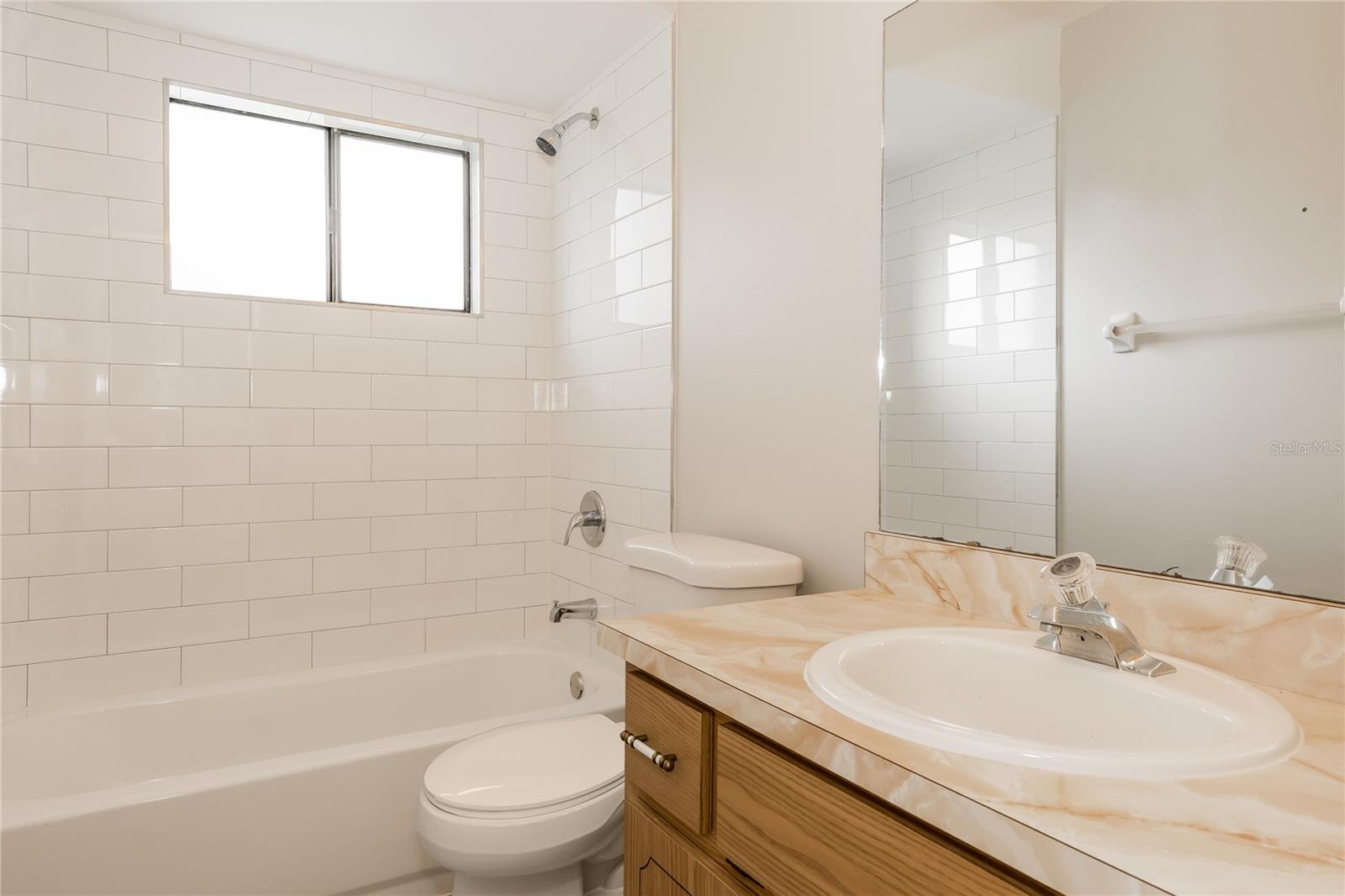 DELTONA LAKES UNIT 41 - Residential Lease