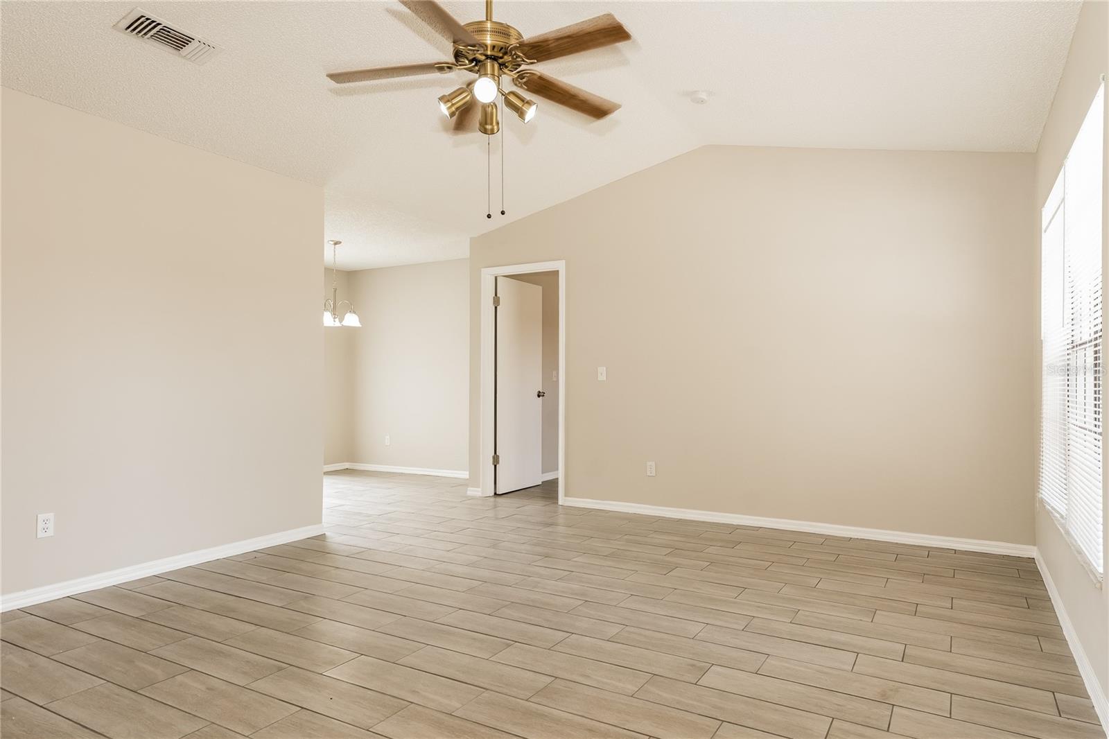 DELTONA LAKES UNIT 41 - Residential Lease