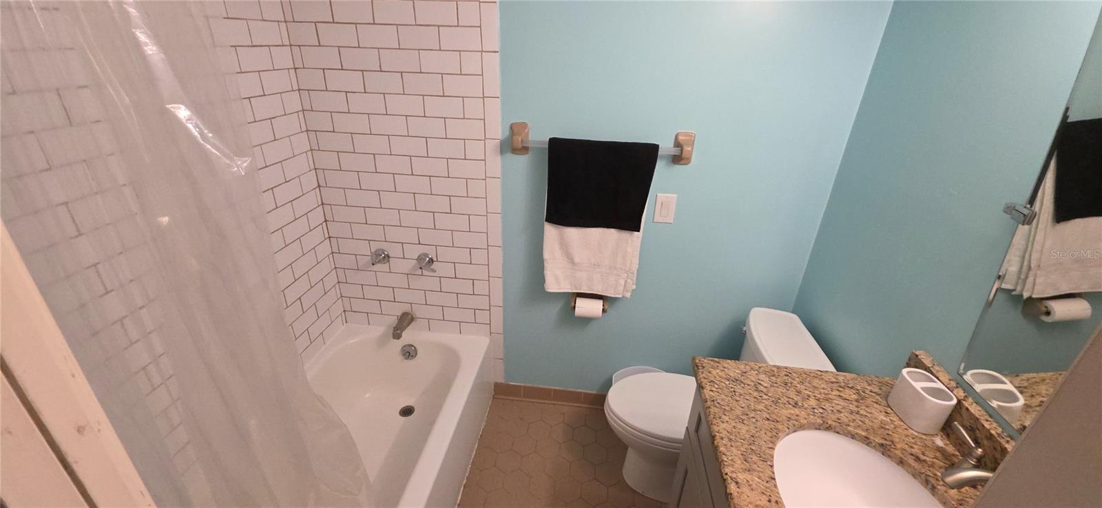 WESTCHESTER PARK PH 01 - Residential Lease