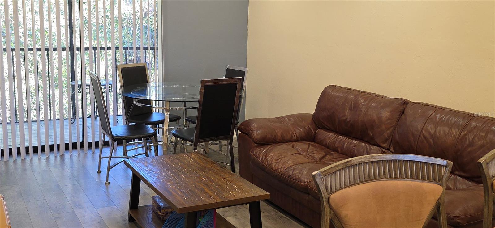 WESTCHESTER PARK PH 01 - Residential Lease