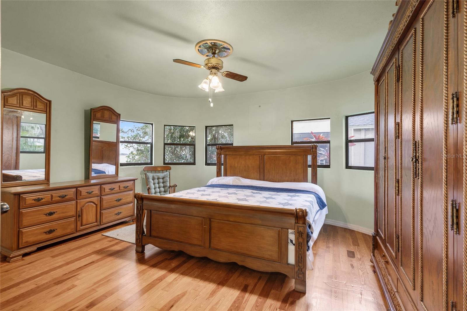 Photo 8 of 29 of 2121 NELA AVENUE house