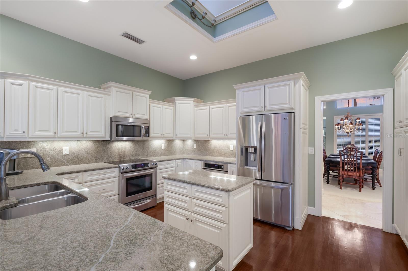 LAUREL OAK ESTATES SEC 03 - Residential