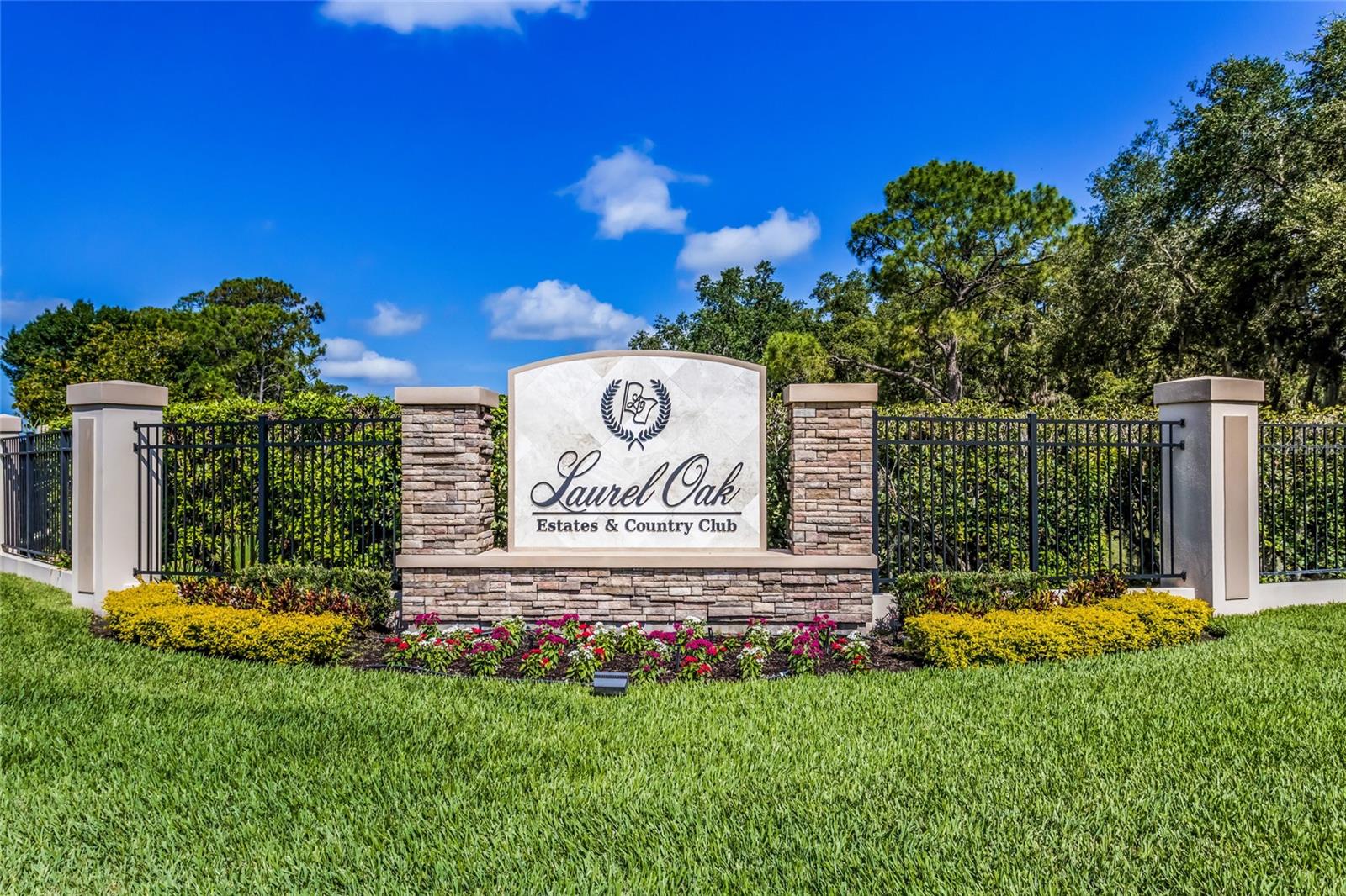 LAUREL OAK ESTATES SEC 03 - Residential