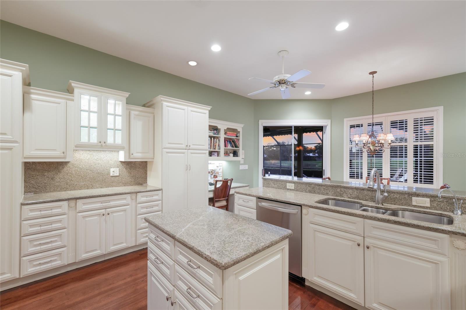 LAUREL OAK ESTATES SEC 03 - Residential